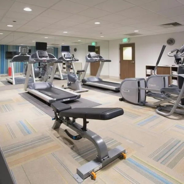 Holiday Inn Express & Suites - Aurora by IHG，位于奥罗拉的酒店