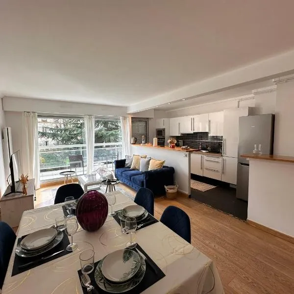 Cosy apartment at Gates of Paris，位于万塞讷的酒店