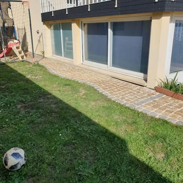 Logement Proche Disneyland et Paris，位于Pomponne的酒店