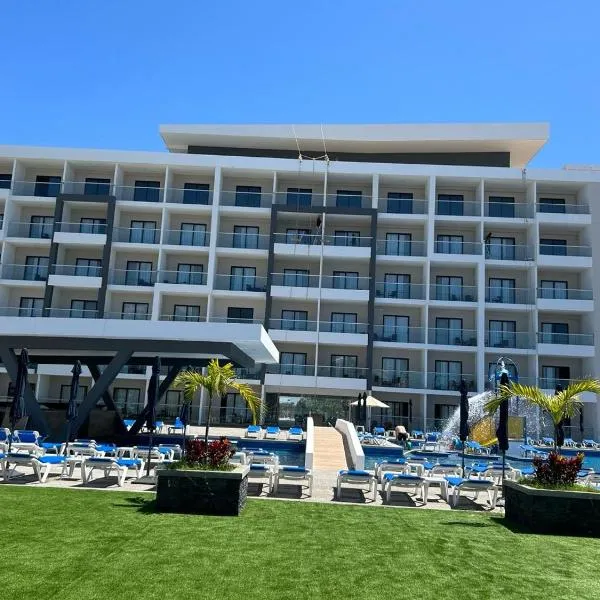 High Garden Grand Hotel，位于马萨特兰的酒店