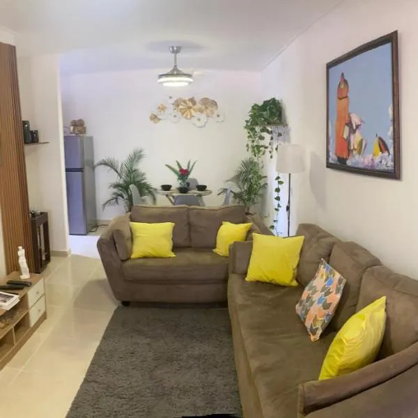 Acogedor apartamento amueblado，位于La Grúa的酒店