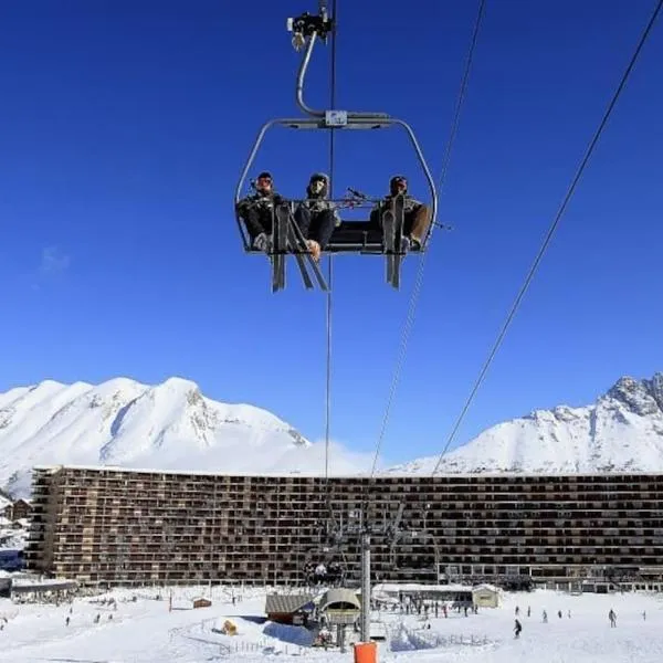 Superdevoluy545S, 6 places, été et hiver, pied des pistes, plein sud，位于德沃吕伊的酒店