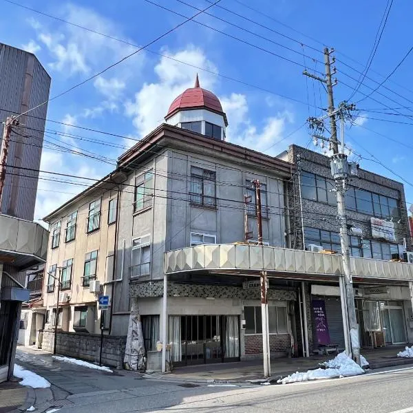 松葉屋ゲストハウス，位于大町市的酒店