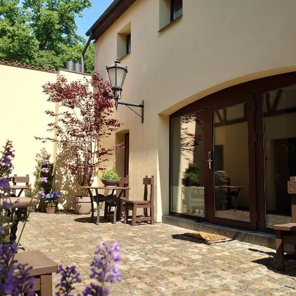 Kurpiai - Suites & SPA，位于克莱佩达的酒店