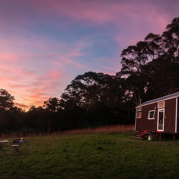 Little Magic Tiny House by Tiny Away，位于赫斯基森的酒店