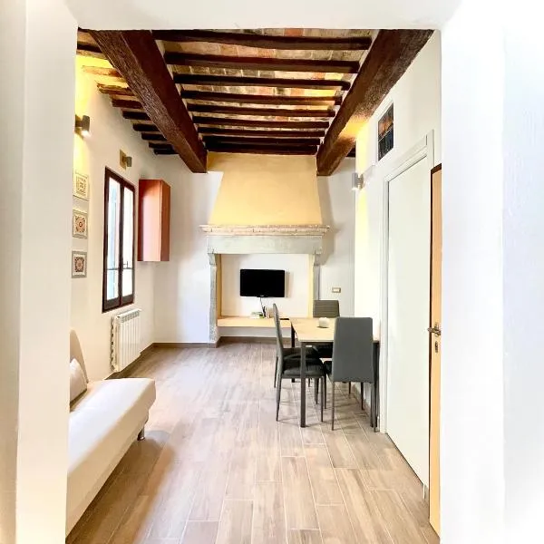 L'Angoletto Home to Stay，位于圣塞波尔克罗的酒店