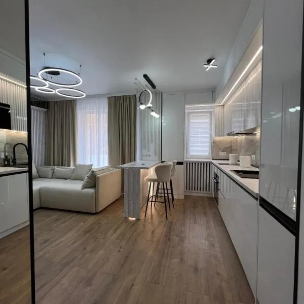 Zeus Ultra Apartament，位于Cărbunari的酒店