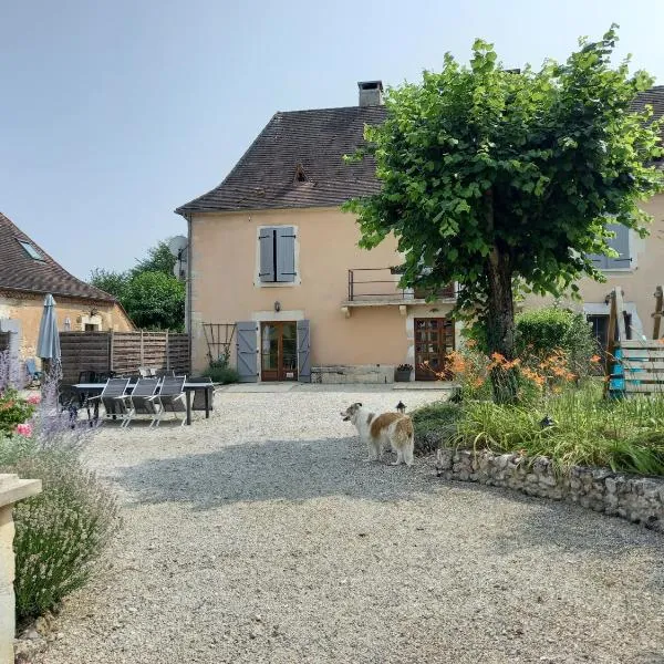 Au pays de Jacquou : Chambre d’hôtes et table d’hôtes，位于Fossemagne的酒店