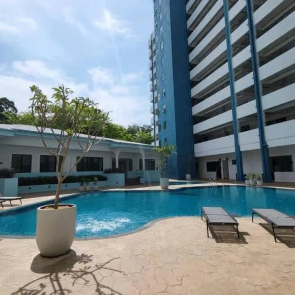 Mutiara Melaka Beach Resort-Ohana Homes，位于Kampong Pantai Dusun的酒店