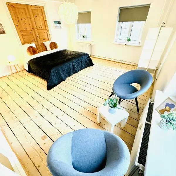 aday - Randers Beautiful Central 2 bedrooms Apartment，位于霍布罗的酒店