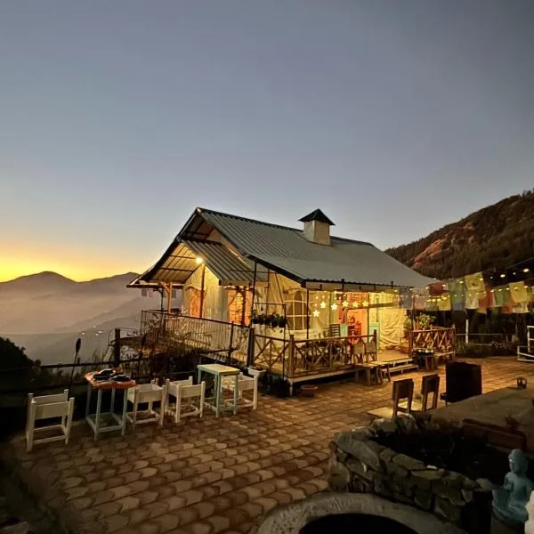 Moksham Himalayan Campsite Pangot，位于Shitlakhet的酒店