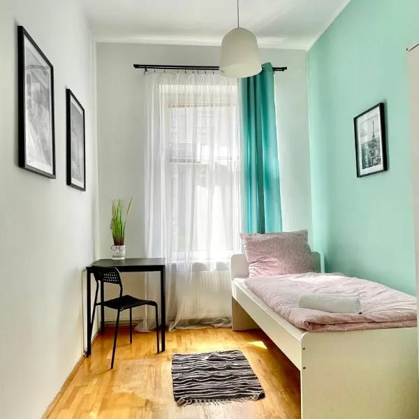 Beautiful rooms - Top Center in Szczecin，位于什切青的酒店