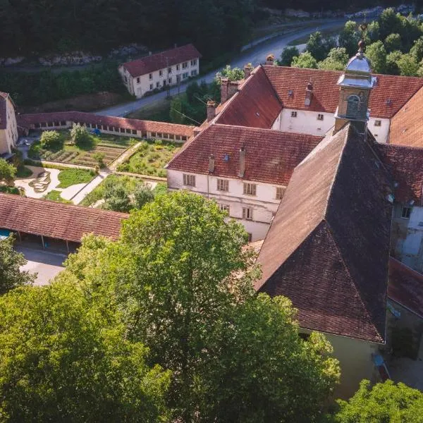 Monastère du Val de Consolation，位于Pierrefontaine-les-Varans的酒店