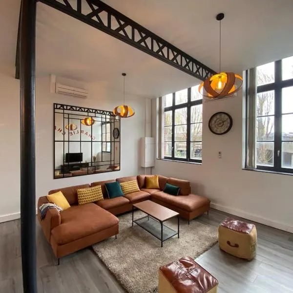 Magnifique loft 4 chambres avec parking intérieur，位于鲁贝的酒店