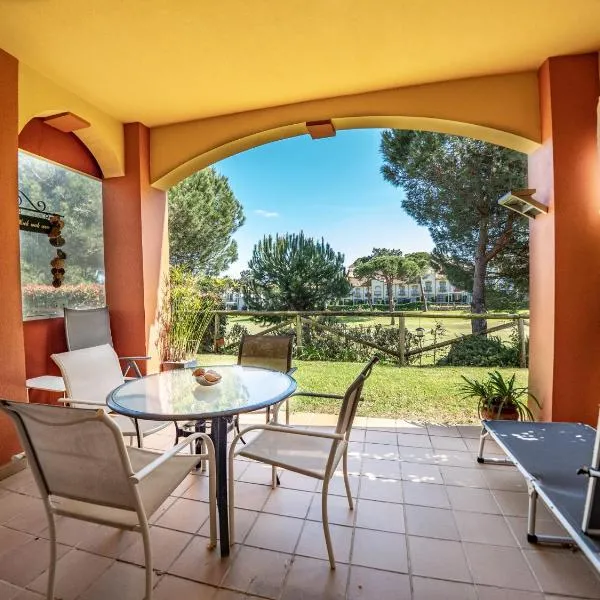 AMA Residences Andalucia，位于伊斯兰蒂拉的酒店