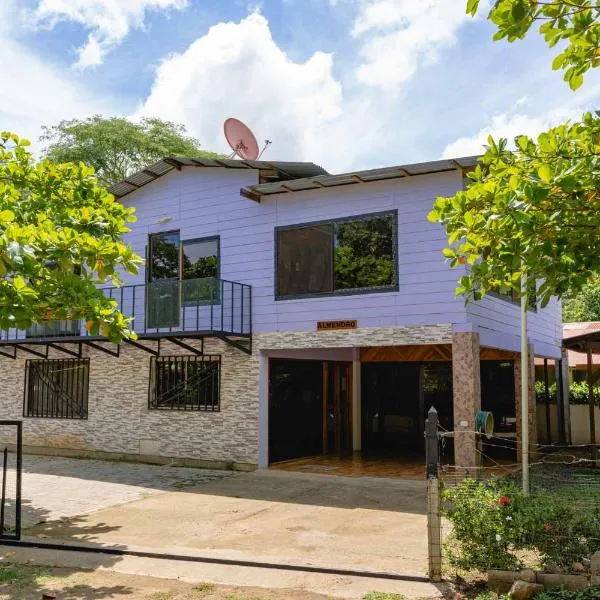 Casa Almendro Playa Panamá，位于瓜纳卡斯特的酒店