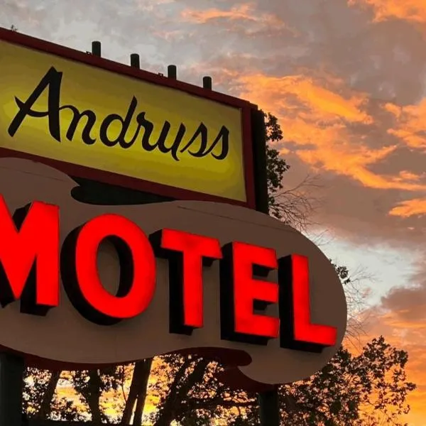Andruss Motel，位于Walker的酒店