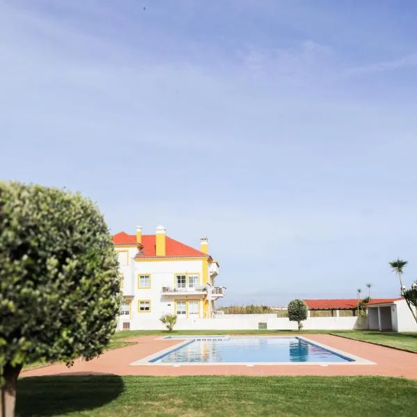 Casa da Maria Baleal com Piscina, Ténis e 5min da Praia，位于费雷尔的酒店