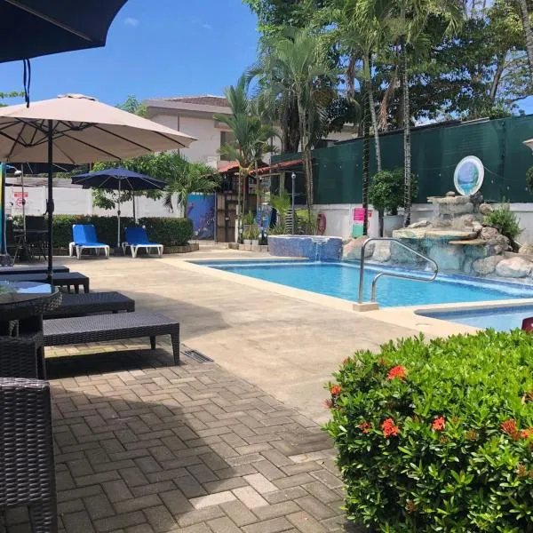La Sirena Playa Jacó，位于雅科的酒店
