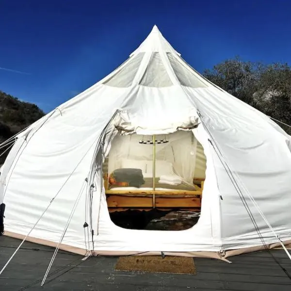 Paradise Ranch Inn - Abundance Tent，位于三河城的酒店