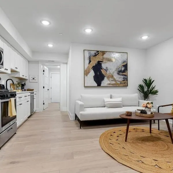 Excellent 2-BR Condo in Hip Area of DC，位于华盛顿的酒店