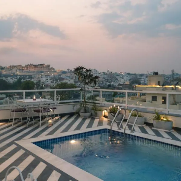Hotel Naren Villa，位于乌代浦的酒店