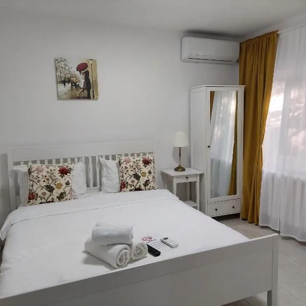 Vila de pe Lac Amara，位于阿马拉的酒店