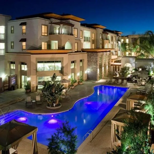 Woodland Hills Luxury Apt 2 bed CA，位于洛杉矶的酒店