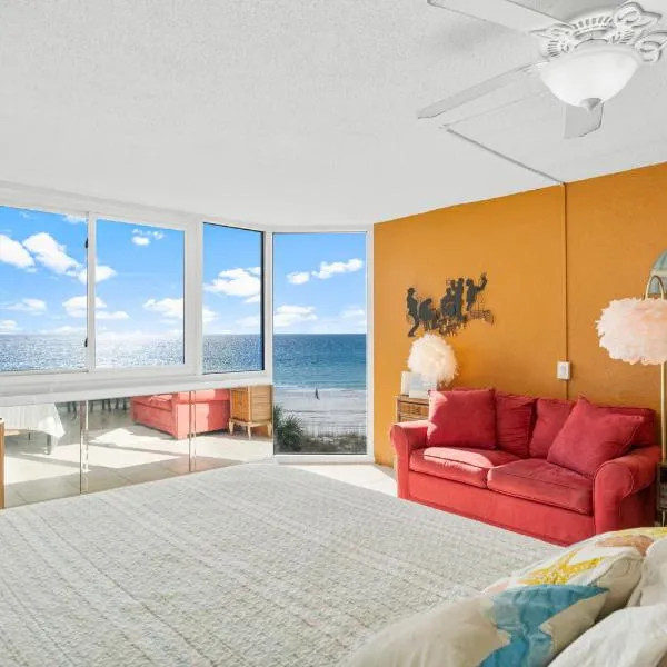 Top of the Gulf 421 - Luxury Beach Resort，位于巴拿马城海滩的酒店