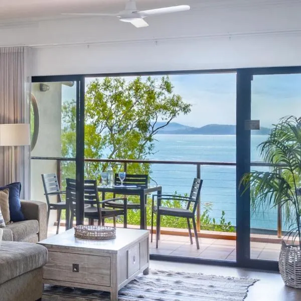 Haven on Hamilton Island -private apartment with views & buggy Fully Renovated in 2023，位于汉密尔顿岛的酒店