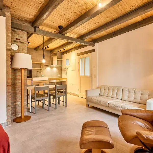 Rote Wohnung - Ferienwohnung (Goldenes-Häusle)，位于Sulzbach an der Murr的酒店