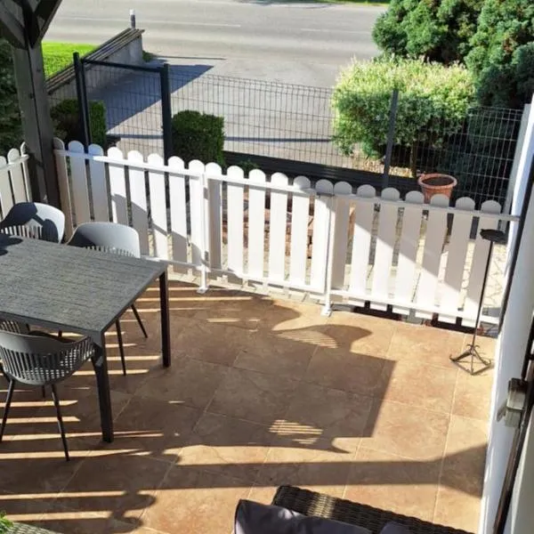 Apartment Sabljaci by the Lake，位于奥古林的酒店