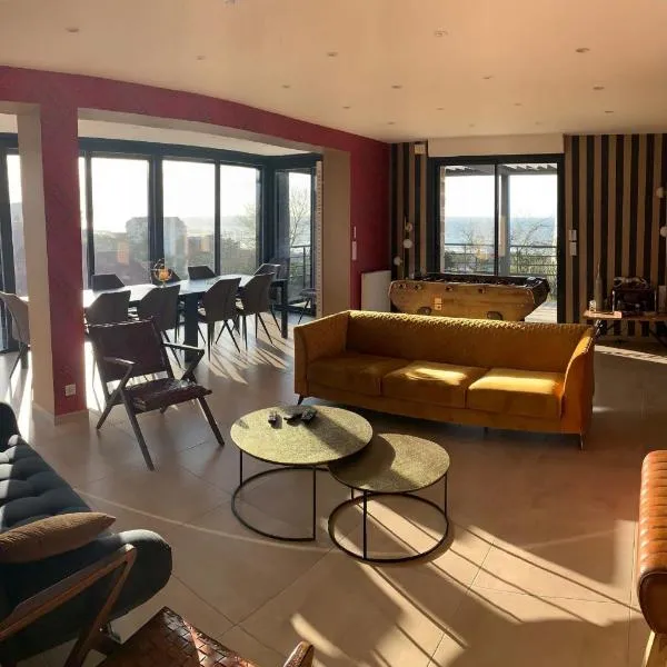 Casa Antoine 15pers : vue mer, 10 min à pied plage，位于东维尔莱班的酒店