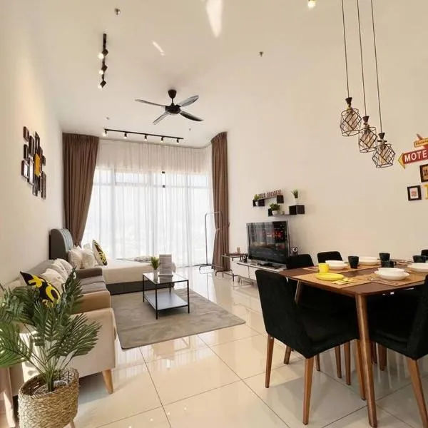 Georgetown Karpal Singh SkyPool 3 car park Family & Baby-Friendly 10 pax Luxury Suite，位于乔治市的酒店