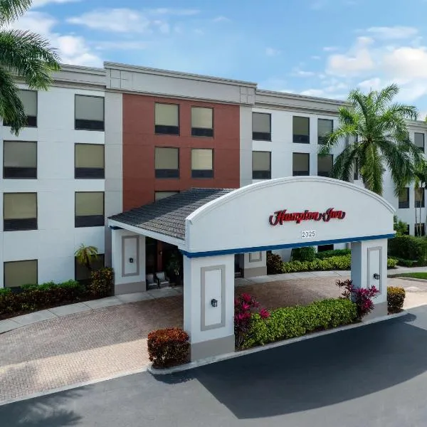韦斯特帕姆海滩汉普顿旅馆 - 佛罗里达州汤润派克，位于西棕榈滩的酒店