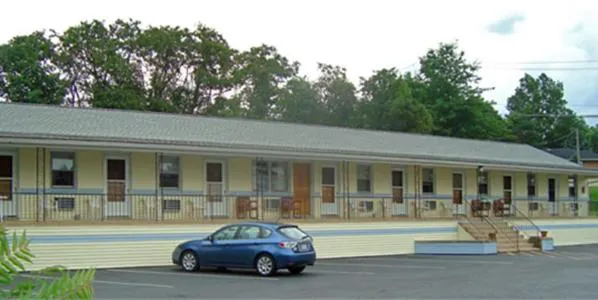 Budget Host Inn，位于Douglassville的酒店