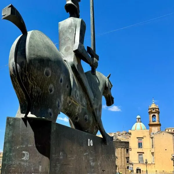 L'Angolo della Piazza，位于卡尔塔吉罗的酒店