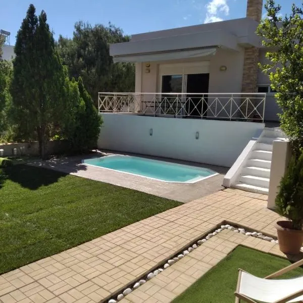Cozy villa Vita Lagonisi，位于卡利维亚索里库的酒店