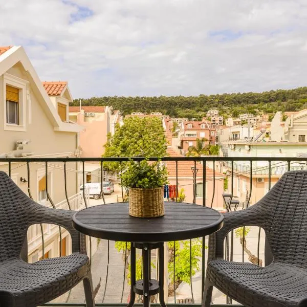 Homeric Poems，位于阿尔戈斯托利翁的酒店