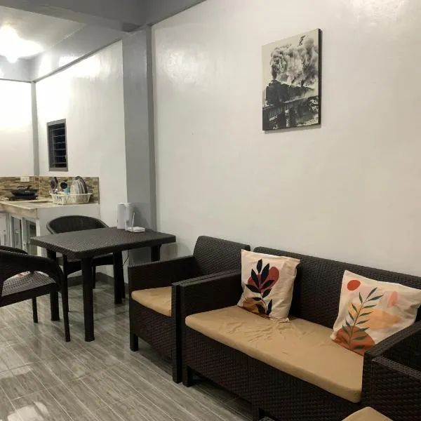 Romblon Transient House 2nd Floor，位于Romblon的酒店