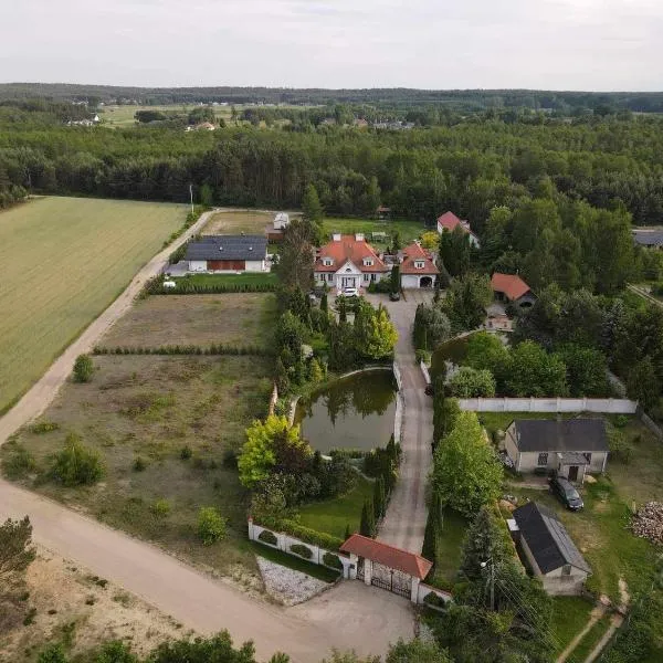 DOM GOŚCINNY NAD JEZIOREM BIAŁYM，位于Gorzewo的酒店