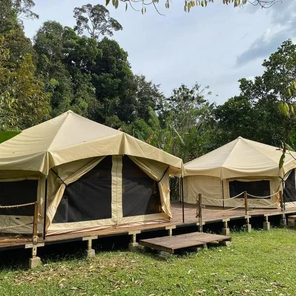 Canopy Villa Glamping Park，位于Kampong Sum Sum的酒店
