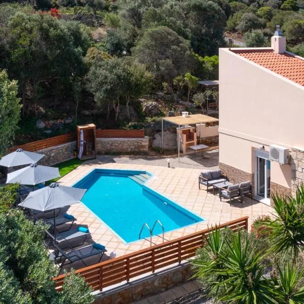Sea Crest villa,vacation rental,pool,garden,sea view,private parking，位于巴利恩的酒店