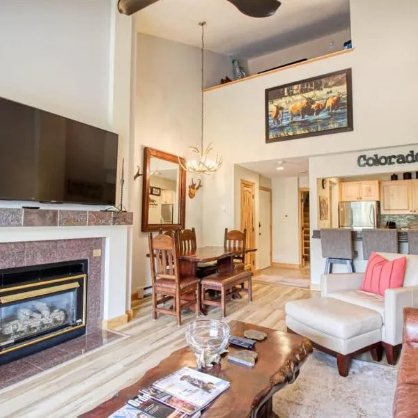 Unit 520 - 3br condo with balcony views，位于埃文的酒店