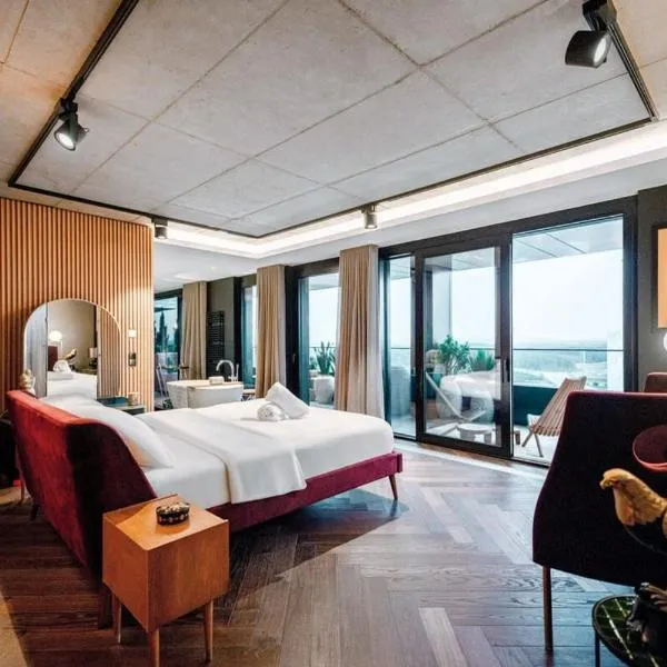Designer Luxury Penthouse with dedicated concierge，位于Hesperange的酒店