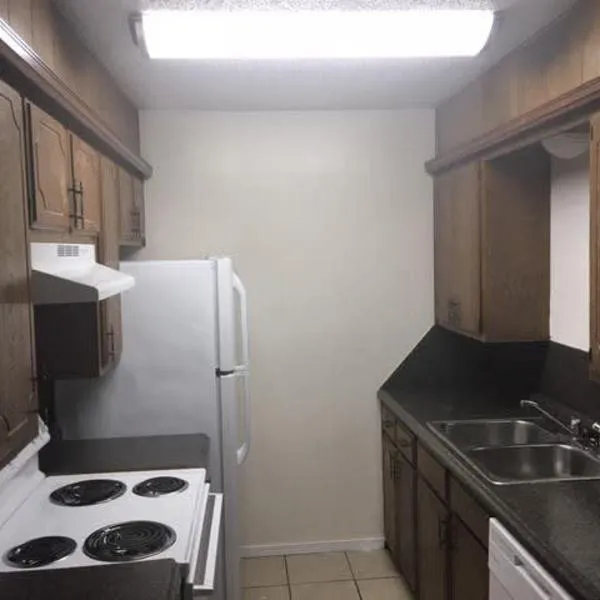 One bedroom close to Fort Sill!，位于劳顿的酒店