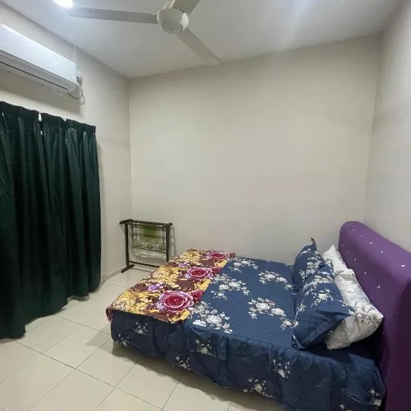 Irdina Homestay Beserah, Kuantan，位于Kampong Darat Mak Bar的酒店