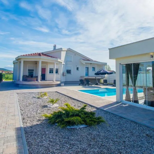 Vila Neretva，位于Višići的酒店