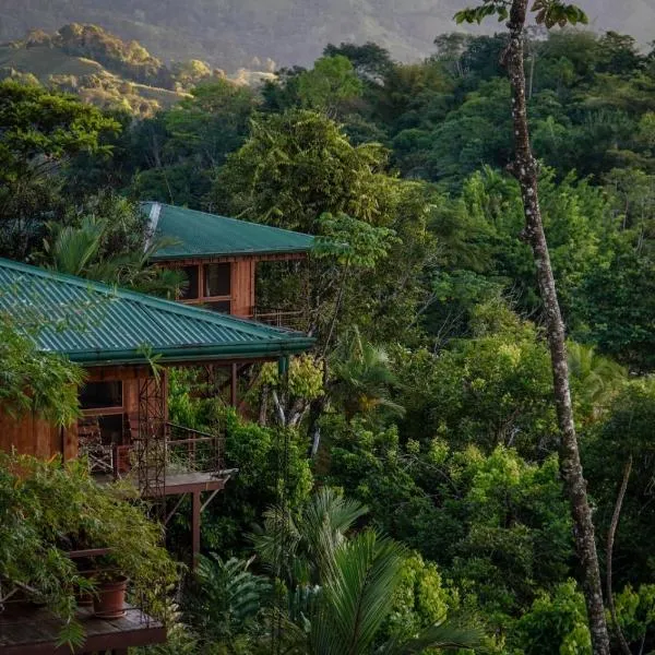 Santa Juana Lodge & Nature Reserve，位于奎波斯城的酒店