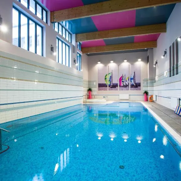 Hotel ***NAT Świnoujście，位于斯维诺乌伊希切的酒店